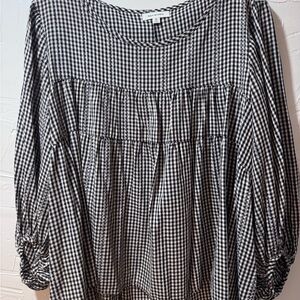 Max Studio Black and White Boxy Blouse